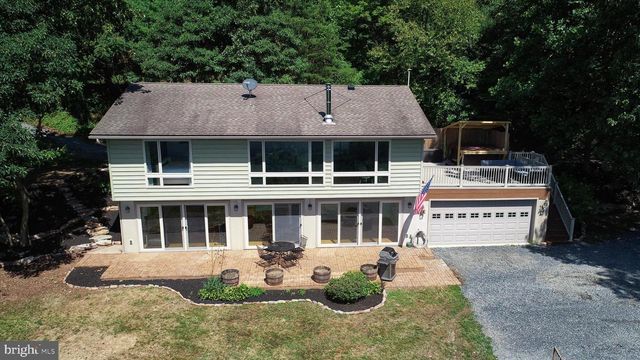 9450 LANCASTER AVE, Bethel, PA 19507