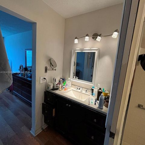 10160 NW 24th Place 205, Sunrise, FL 33322