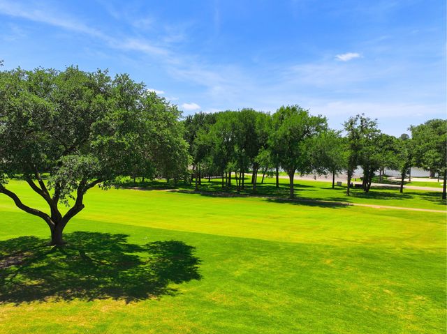 4211 Fairway Drive 9, Granbury, TX 76049