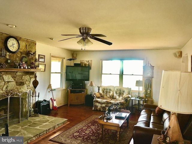 12550 SHOEMAKER RD, Taneytown, MD 21787