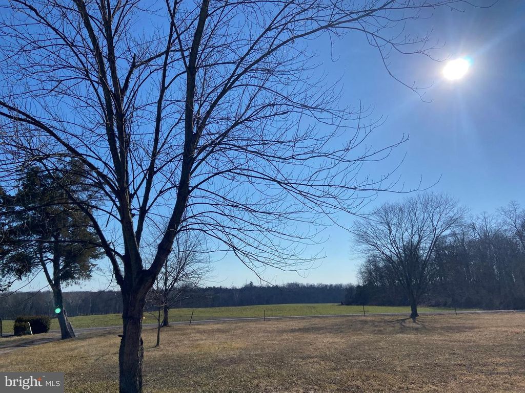 12550 SHOEMAKER RD, Taneytown, MD 21787