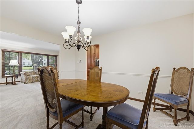 530 Olesen Drive, Naperville, IL 60540