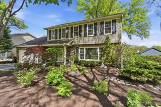 530 Olesen Drive, Naperville, IL 60540