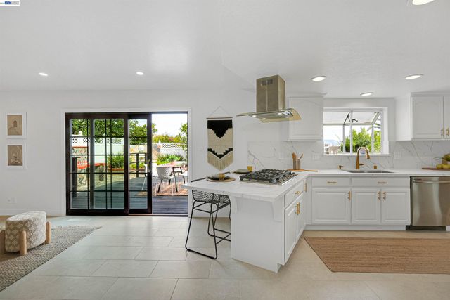 11418 Betlen, Dublin, CA 94568