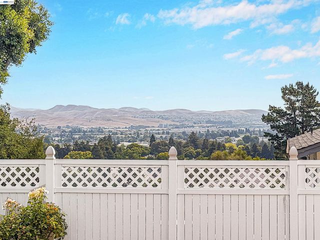 11418 Betlen, Dublin, CA 94568