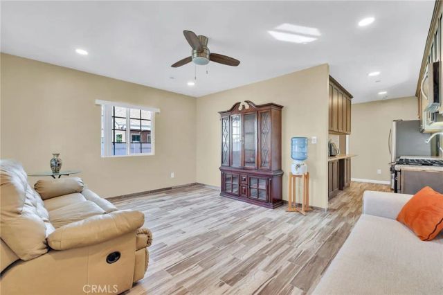 1972 Olive, Long Beach, CA 90806