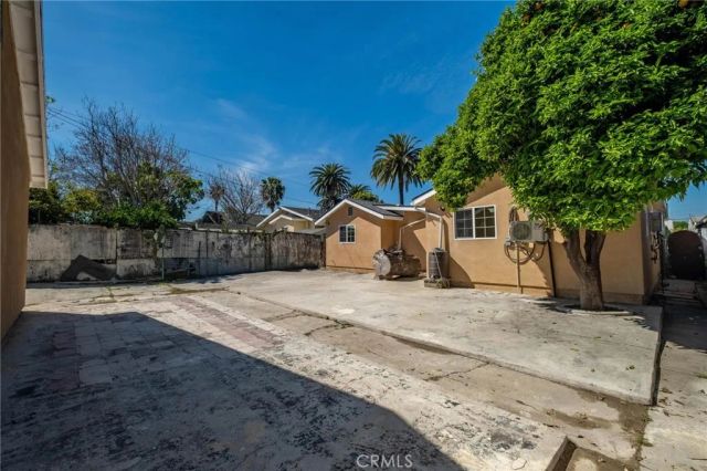 1972 Olive, Long Beach, CA 90806