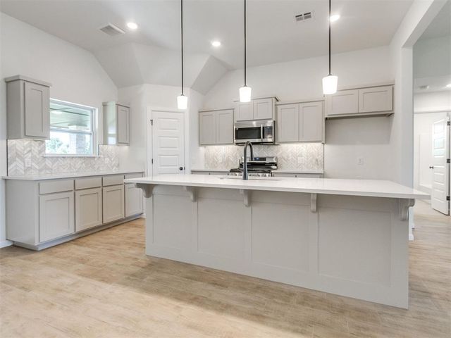 8708 NW 75th Street, Oklahoma City, OK 73132