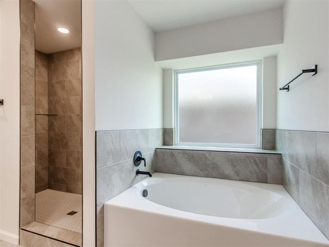 8708 NW 75th Street, Oklahoma City, OK 73132