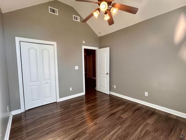 220 Gray Fox Crossing, Bonaire, GA 31005