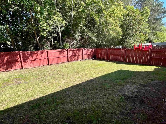 220 Gray Fox Crossing, Bonaire, GA 31005