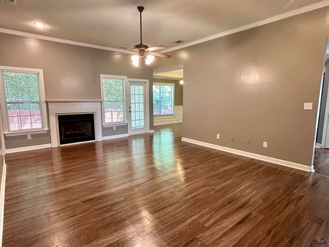 220 Gray Fox Crossing, Bonaire, GA 31005