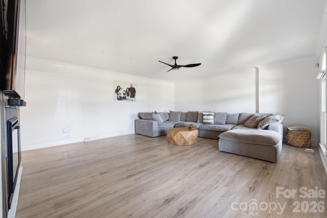 5009 Hemby Road, Matthews, NC 28104