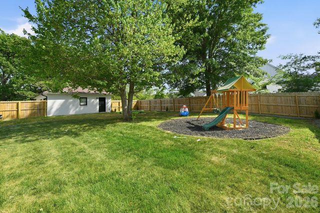 5009 Hemby Road, Matthews, NC 28104