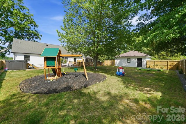 5009 Hemby Road, Matthews, NC 28104