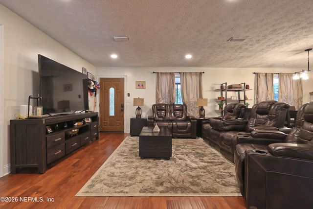 4162 SCENIC Drive, Middleburg, FL 32068