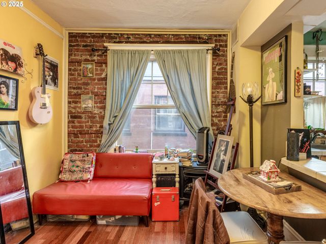 2109 Nw IRVING St Nw 410, Portland, OR 97210