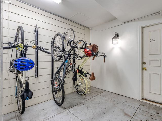 2109 Nw IRVING St Nw 410, Portland, OR 97210