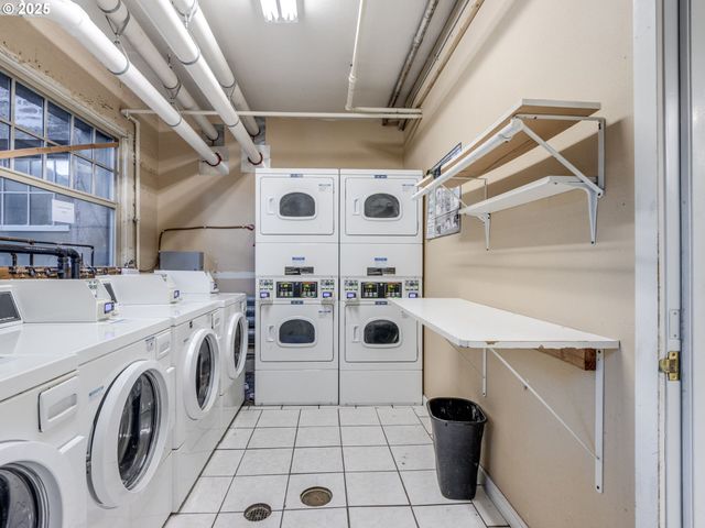 2109 Nw IRVING St Nw 410, Portland, OR 97210