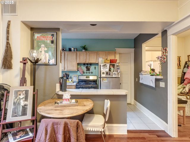 2109 Nw IRVING St Nw 410, Portland, OR 97210