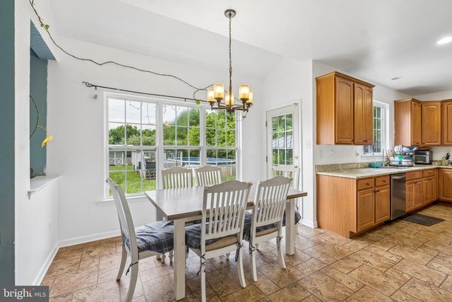 211 TOLLGATE RD, Quakertown, PA 18951