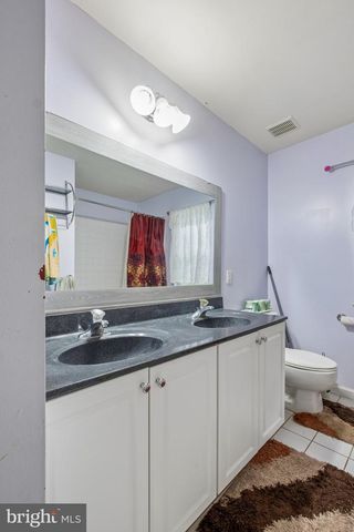 211 TOLLGATE RD, Quakertown, PA 18951