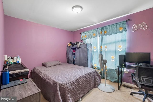 211 TOLLGATE RD, Quakertown, PA 18951