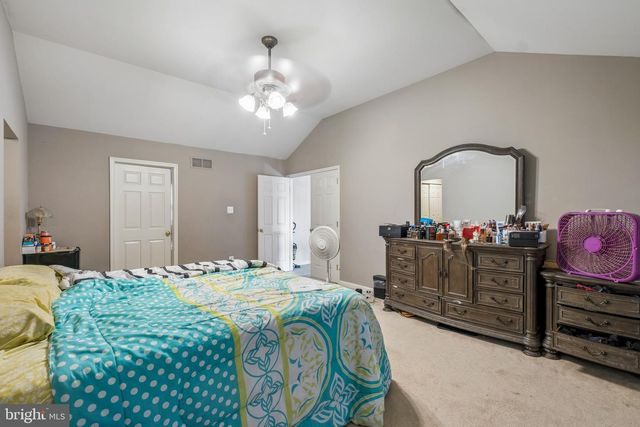 211 TOLLGATE RD, Quakertown, PA 18951