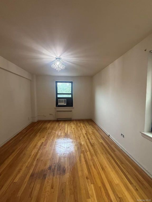 21110 73 Avenue 4G, Bayside, NY 11364 — photo 2