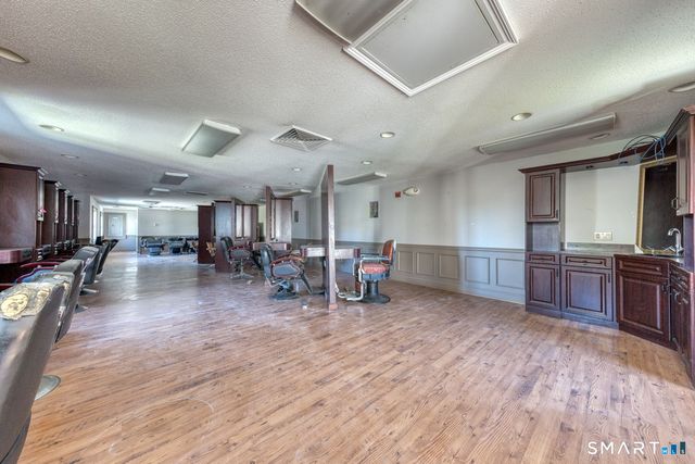 2404 Main Street, Hartford, CT 06120