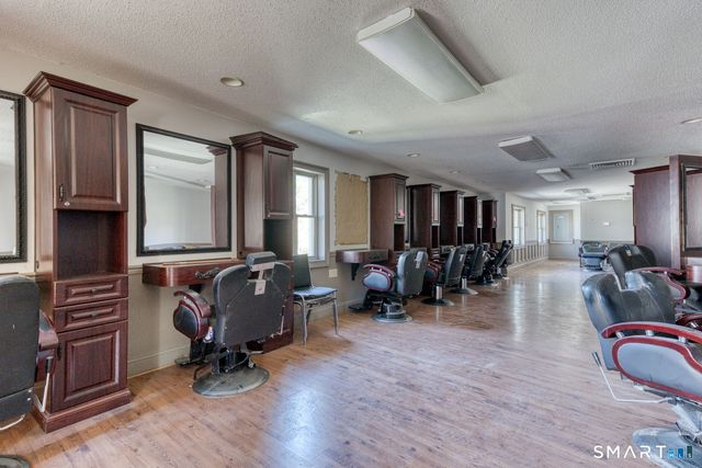 2404 Main Street, Hartford, CT 06120