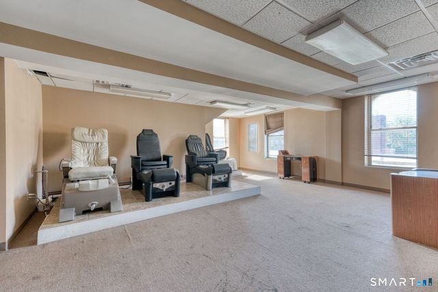 2404 Main Street, Hartford, CT 06120