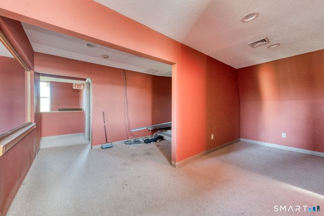 2404 Main Street, Hartford, CT 06120