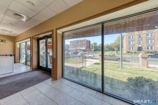 2404 Main Street, Hartford, CT 06120