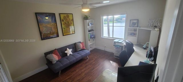 320 SW 99th Ave, Pembroke Pines, FL 33025