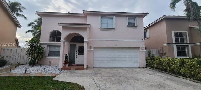 320 SW 99th Ave, Pembroke Pines, FL 33025