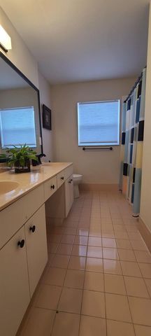 320 SW 99th Ave, Pembroke Pines, FL 33025