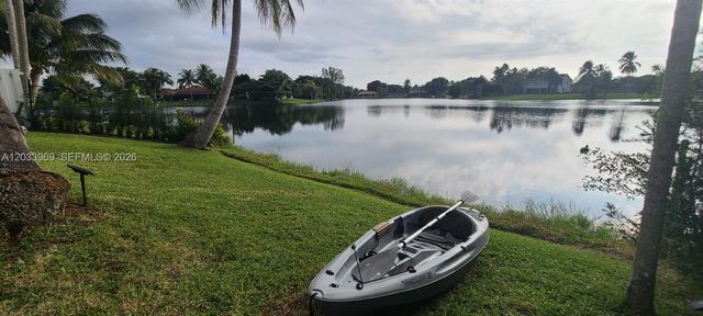 320 SW 99th Ave, Pembroke Pines, FL 33025