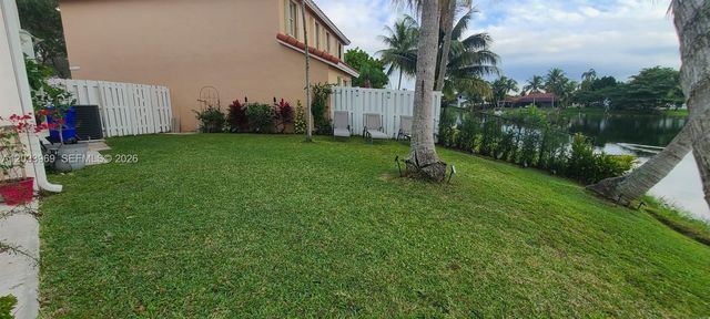 320 SW 99th Ave, Pembroke Pines, FL 33025