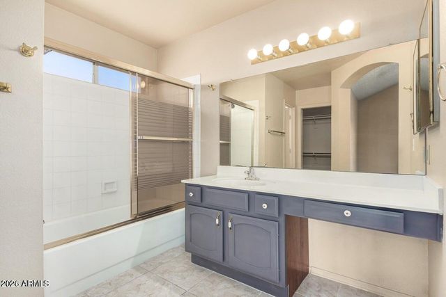 819 W KYLE Court, Gilbert, AZ 85233