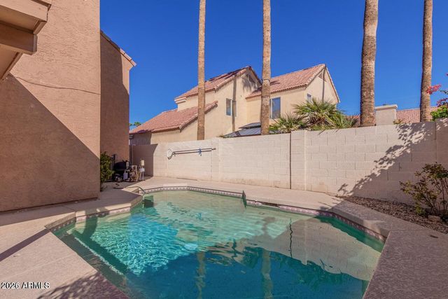 819 W KYLE Court, Gilbert, AZ 85233