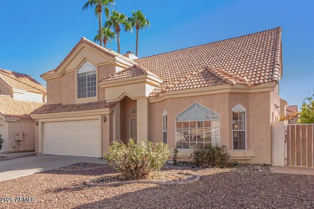 819 W KYLE Court, Gilbert, AZ 85233