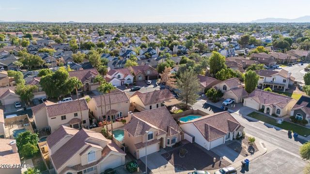 819 W KYLE Court, Gilbert, AZ 85233