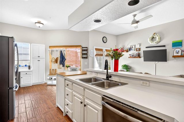 238 COLUMBIA DRIVE, Tampa, FL 33606