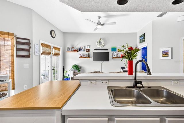 238 COLUMBIA DRIVE, Tampa, FL 33606