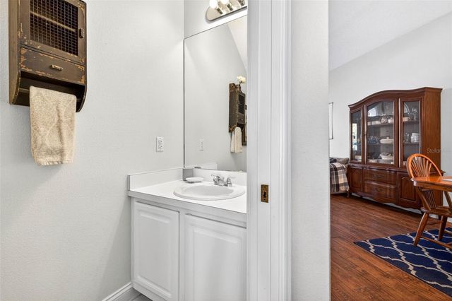 238 COLUMBIA DRIVE, Tampa, FL 33606