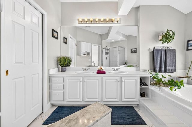 238 COLUMBIA DRIVE, Tampa, FL 33606