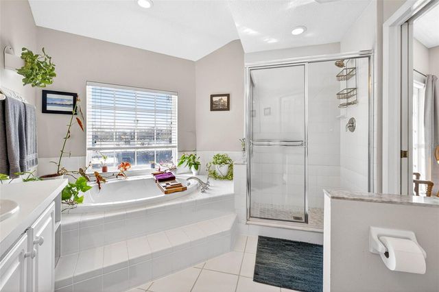 238 COLUMBIA DRIVE, Tampa, FL 33606