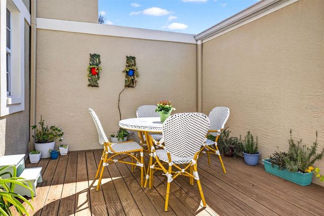 238 COLUMBIA DRIVE, Tampa, FL 33606