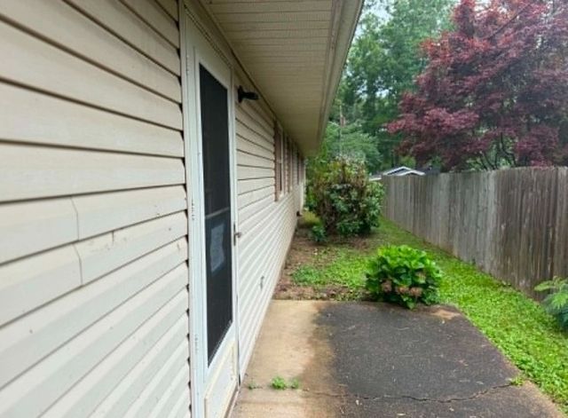 108 Fleming St, Tullahoma, TN 37388